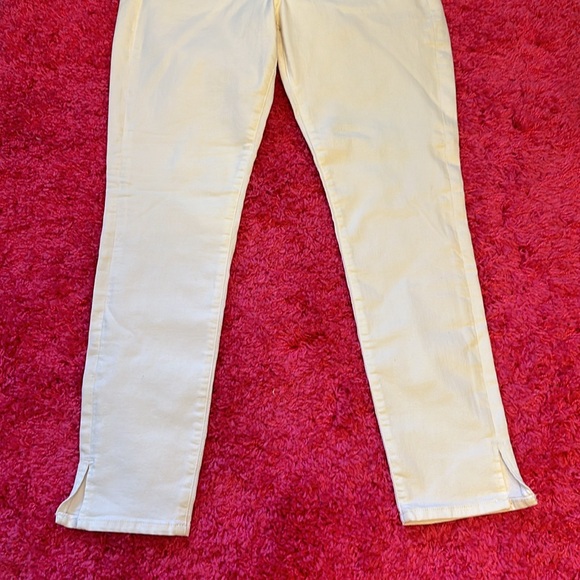 Express Jeans - Picture 2 of 8